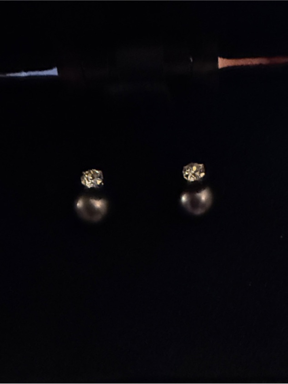 Vintage 14k gold Cultured Black Pearl and CZ Stud Earrings - Women Jewelry